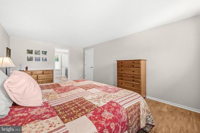 6908 COURAGEOUS CIR, Burke, VA 22015