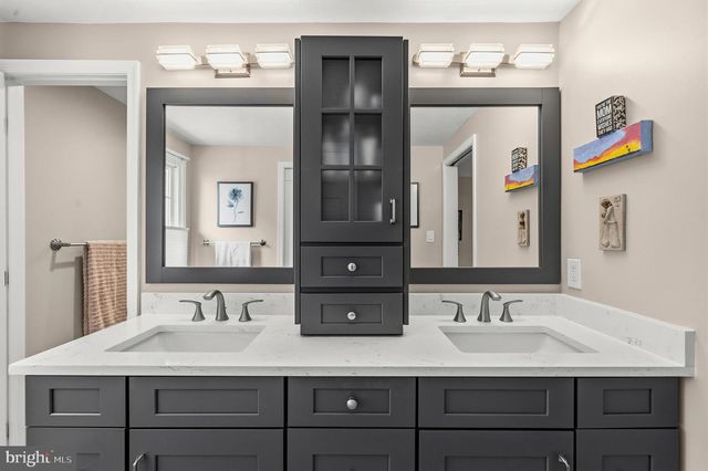 6908 COURAGEOUS CIR, Burke, VA 22015