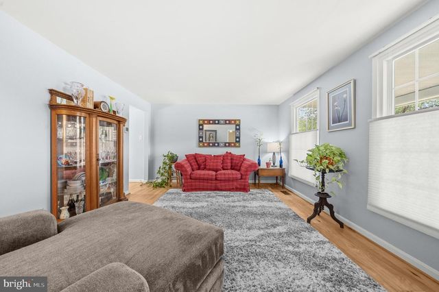 6908 COURAGEOUS CIR, Burke, VA 22015