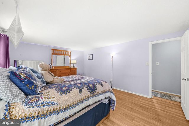 6908 COURAGEOUS CIR, Burke, VA 22015