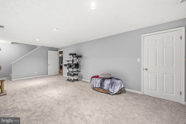 6908 COURAGEOUS CIR, Burke, VA 22015