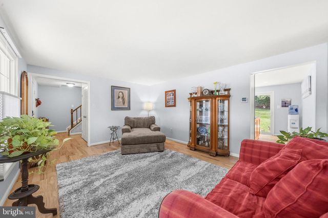 6908 COURAGEOUS CIR, Burke, VA 22015