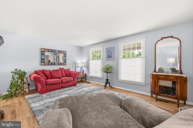 6908 COURAGEOUS CIR, Burke, VA 22015