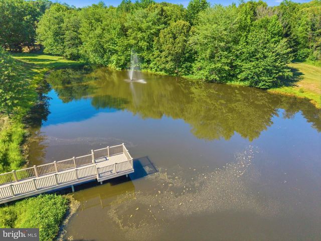 6908 COURAGEOUS CIR, Burke, VA 22015