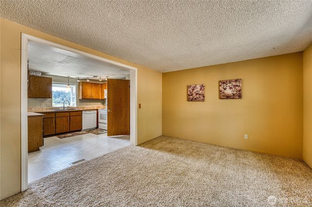 3295 Hastings Avenue, Port Townsend, WA 98368