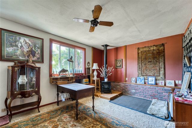 3295 Hastings Avenue, Port Townsend, WA 98368