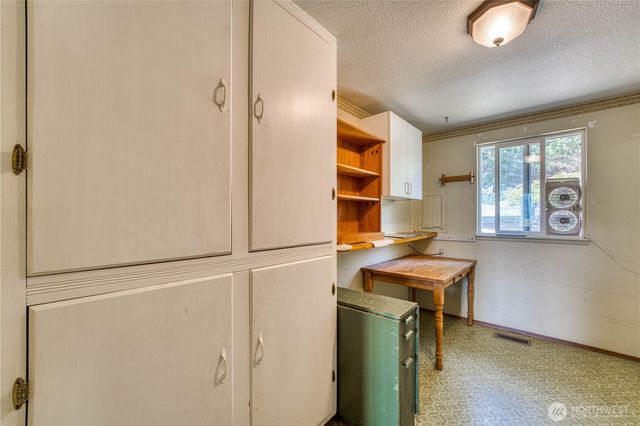 3295 Hastings Avenue, Port Townsend, WA 98368