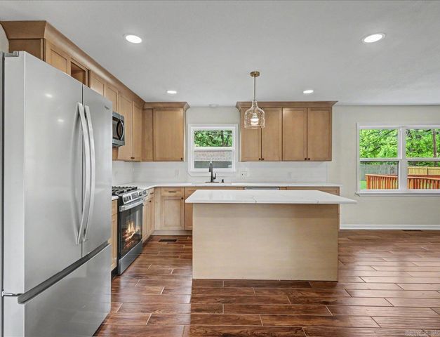 1703 Park Avenue, Malvern, AR 72104