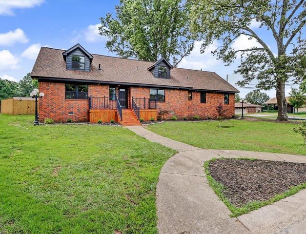 1703 Park Avenue, Malvern, AR 72104