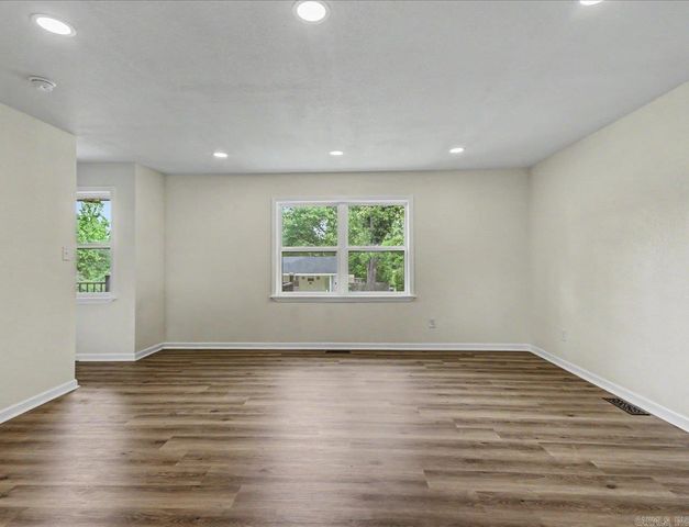 1703 Park Avenue, Malvern, AR 72104