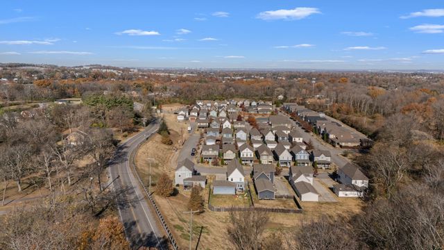 2384 Somerset Valley Dr, Antioch, TN 37013