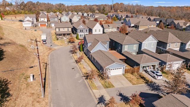 2384 Somerset Valley Dr, Antioch, TN 37013