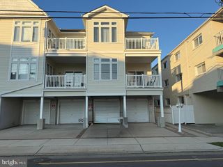 229 E PINE AVE #103, Wildwood, NJ 08260