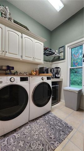 10202 NW RIVER HILLS Drive, Parkville, MO 64152