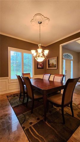 10202 NW RIVER HILLS Drive, Parkville, MO 64152