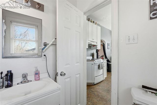 936 E Moreno Avenue, Colorado Springs, CO 80903