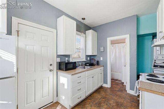 936 E Moreno Avenue, Colorado Springs, CO 80903