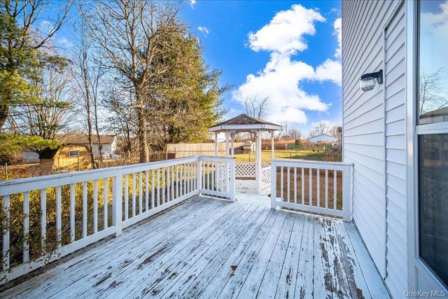 218 Plattekill Ardonia Road, Wallkill, NY 12589