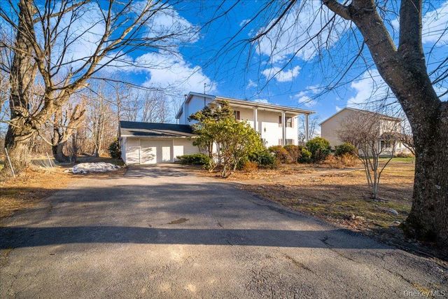 218 Plattekill Ardonia Road, Wallkill, NY 12589