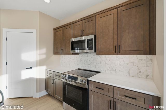 7601 Gulls Way, Lincoln, NE 68514