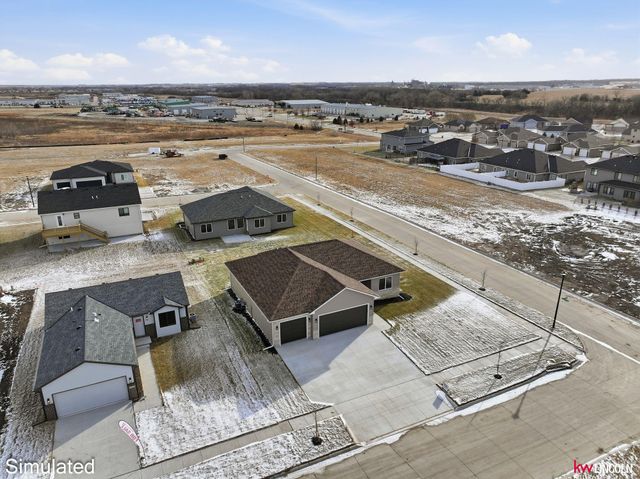 7601 Gulls Way, Lincoln, NE 68514
