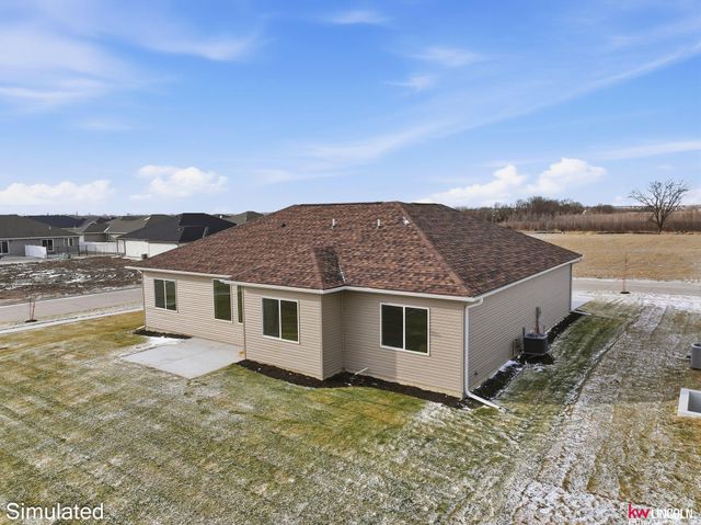 7601 Gulls Way, Lincoln, NE 68514