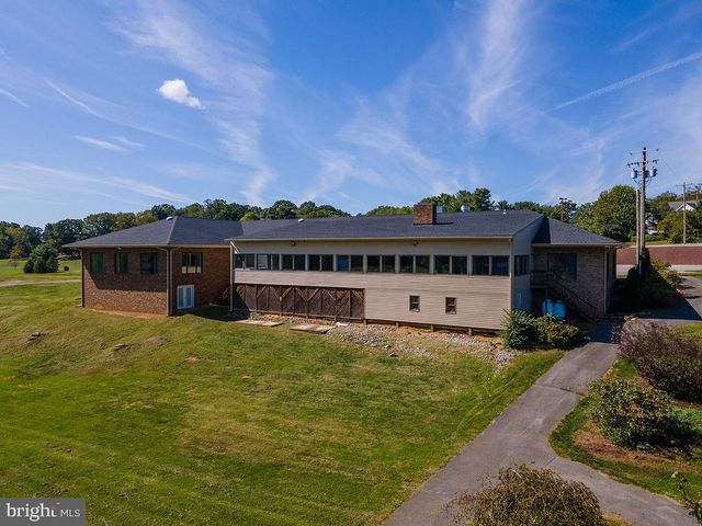 838 BOWLING GREEN RD, Front Royal, VA 22630