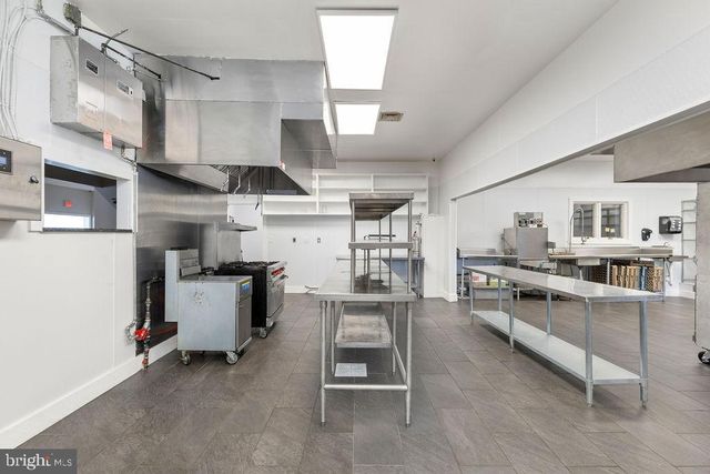 838 BOWLING GREEN RD, Front Royal, VA 22630