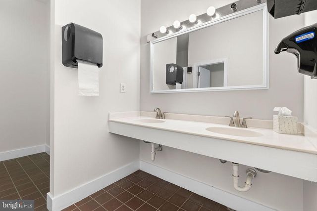 838 BOWLING GREEN RD, Front Royal, VA 22630