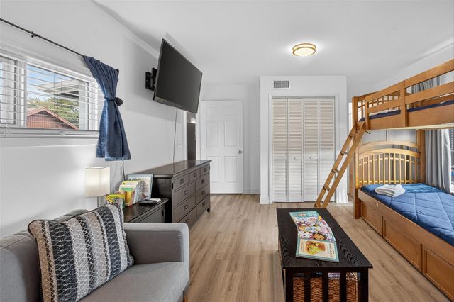 615 7th Street, Galveston, TX 77550