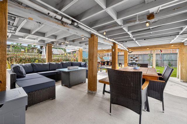 615 7th Street, Galveston, TX 77550