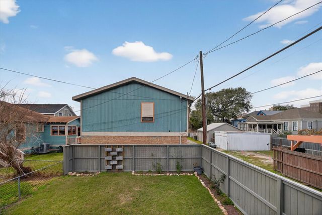 615 7th Street, Galveston, TX 77550