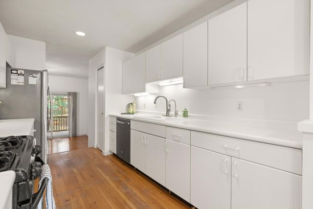 34 Cortland Dr 34, Sharon, MA 02067