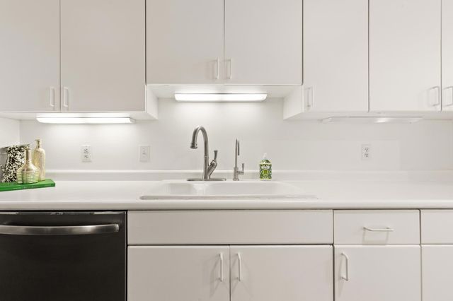 34 Cortland Dr 34, Sharon, MA 02067