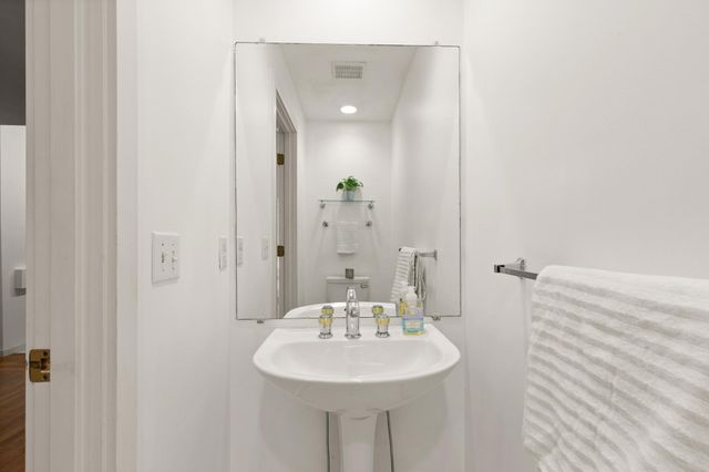 34 Cortland Dr 34, Sharon, MA 02067
