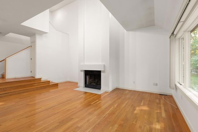 34 Cortland Dr 34, Sharon, MA 02067