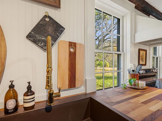 1806 Route 100 South, Rochester, VT 05767