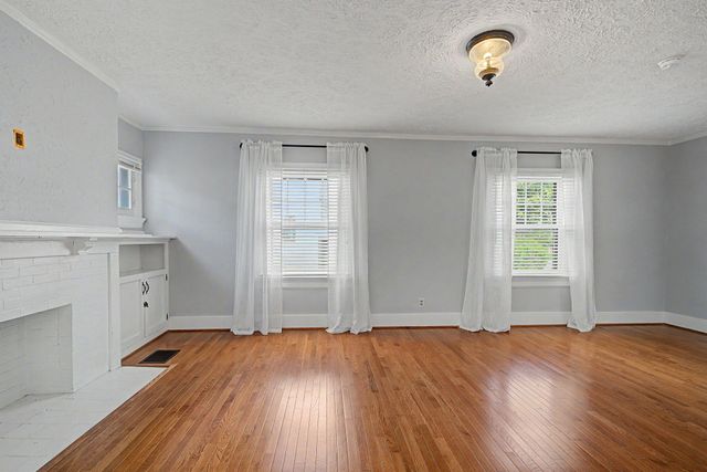 242 Lonsdale Avenue 242 Lonsdale Avenue, Oakwood, OH 45419