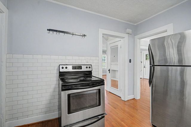 242 Lonsdale Avenue 242 Lonsdale Avenue, Oakwood, OH 45419