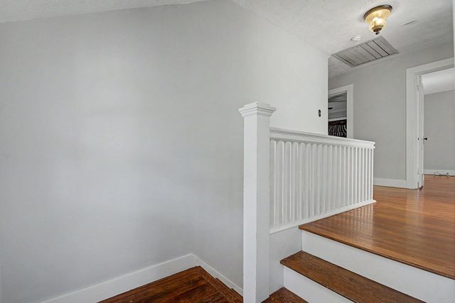 242 Lonsdale Avenue 242 Lonsdale Avenue, Oakwood, OH 45419