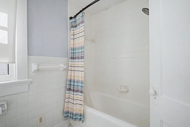 242 Lonsdale Avenue 242 Lonsdale Avenue, Oakwood, OH 45419
