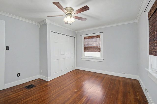 242 Lonsdale Avenue 242 Lonsdale Avenue, Oakwood, OH 45419