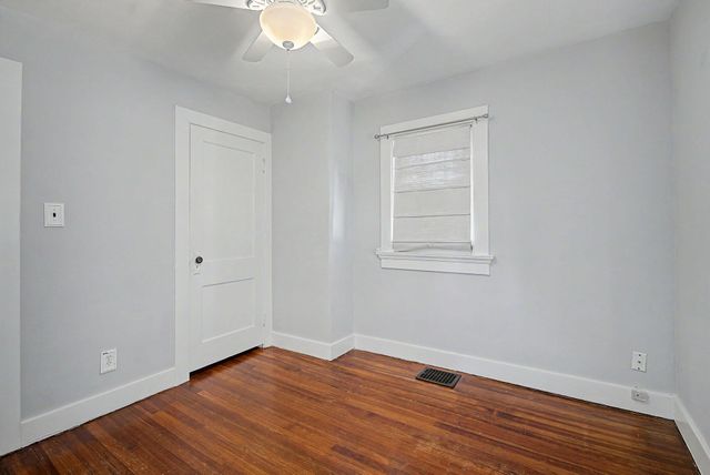 242 Lonsdale Avenue 242 Lonsdale Avenue, Oakwood, OH 45419