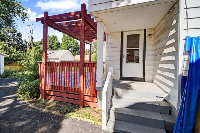 242 Lonsdale Avenue 242 Lonsdale Avenue, Oakwood, OH 45419