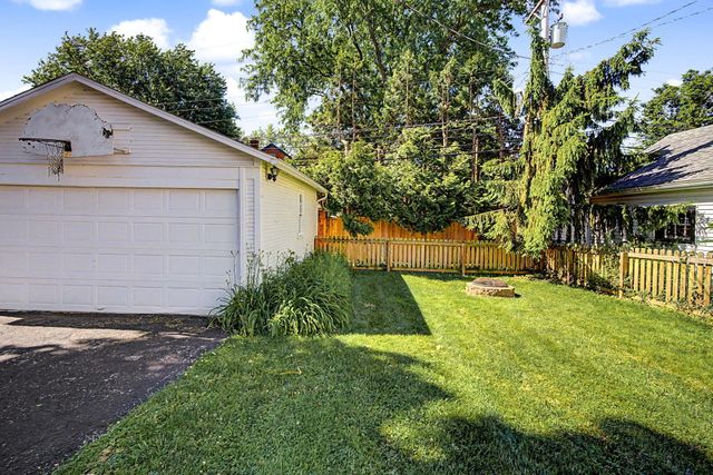 242 Lonsdale Avenue 242 Lonsdale Avenue, Oakwood, OH 45419