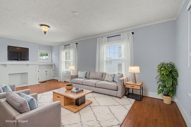 242 Lonsdale Avenue 242 Lonsdale Avenue, Oakwood, OH 45419