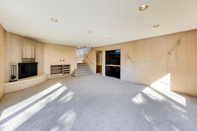 754 Woodridge Lane, Glencoe, IL 60022