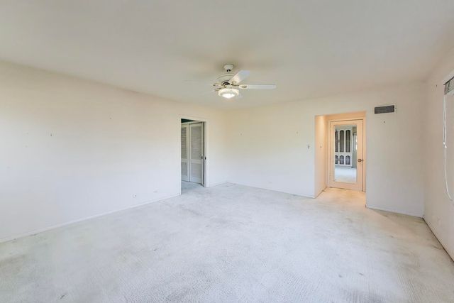 754 Woodridge Lane, Glencoe, IL 60022