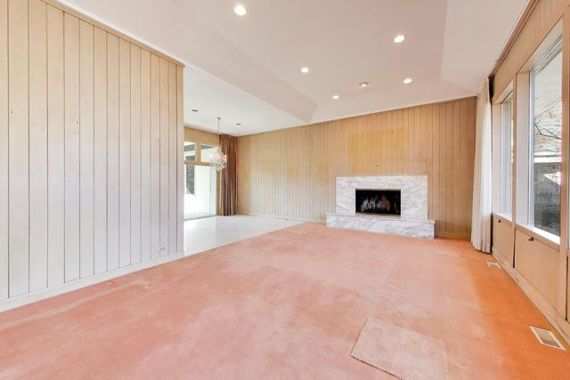 754 Woodridge Lane, Glencoe, IL 60022