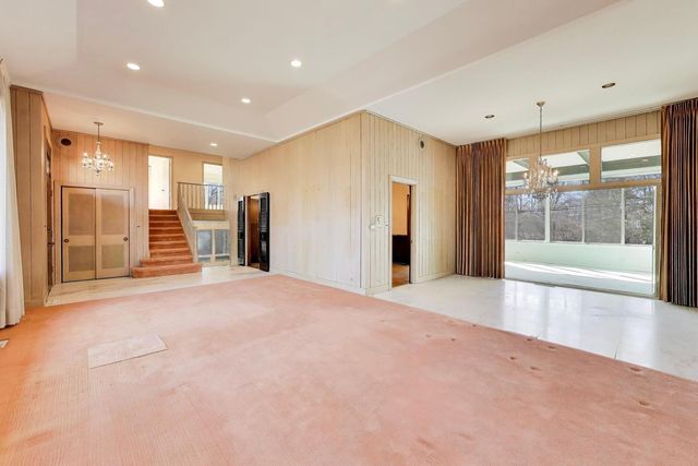 754 Woodridge Lane, Glencoe, IL 60022